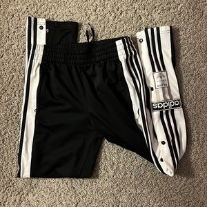 Adidas botton side pants